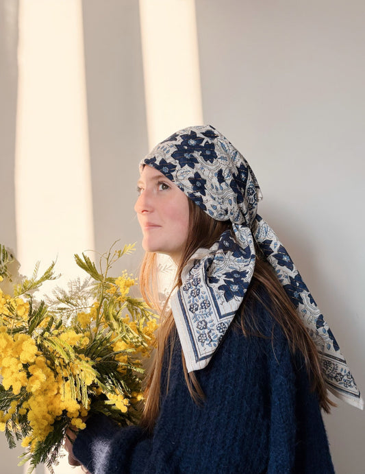 Foulard Adulte Bleu en Lurex 100 cm