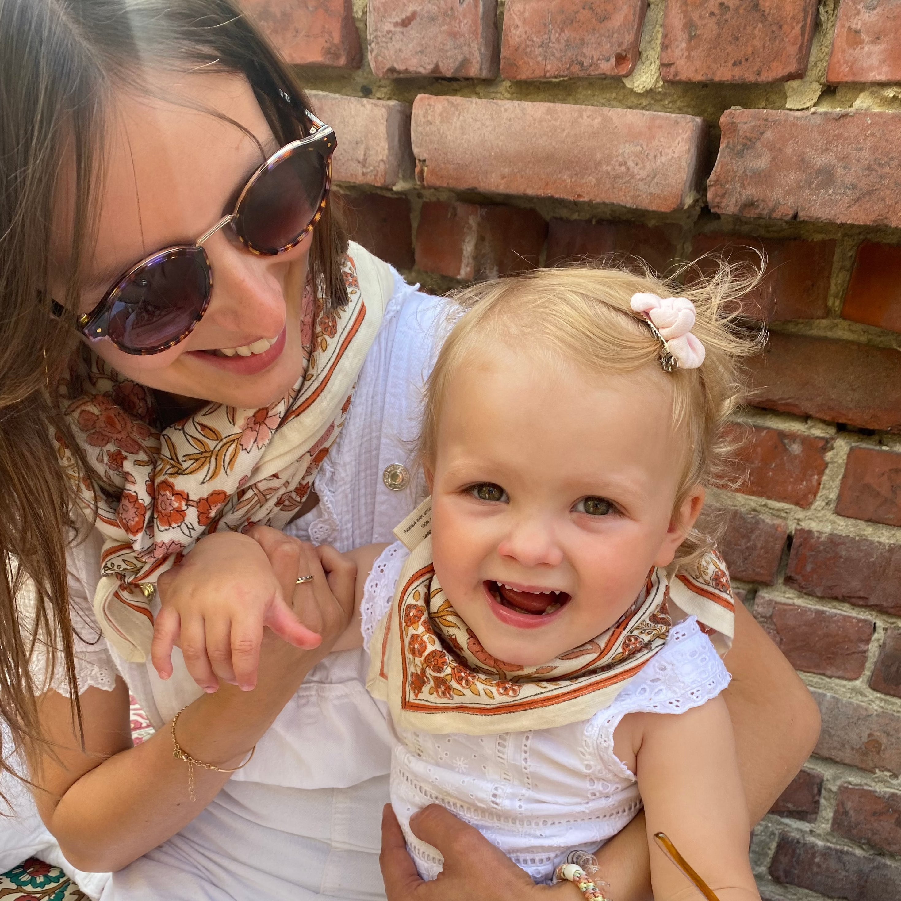 Foulard Bebe , enfant et Adultes Venez découvrir nos foulards pour toute la famille, fabriqués en Inde grâce à la méthode du blockprint