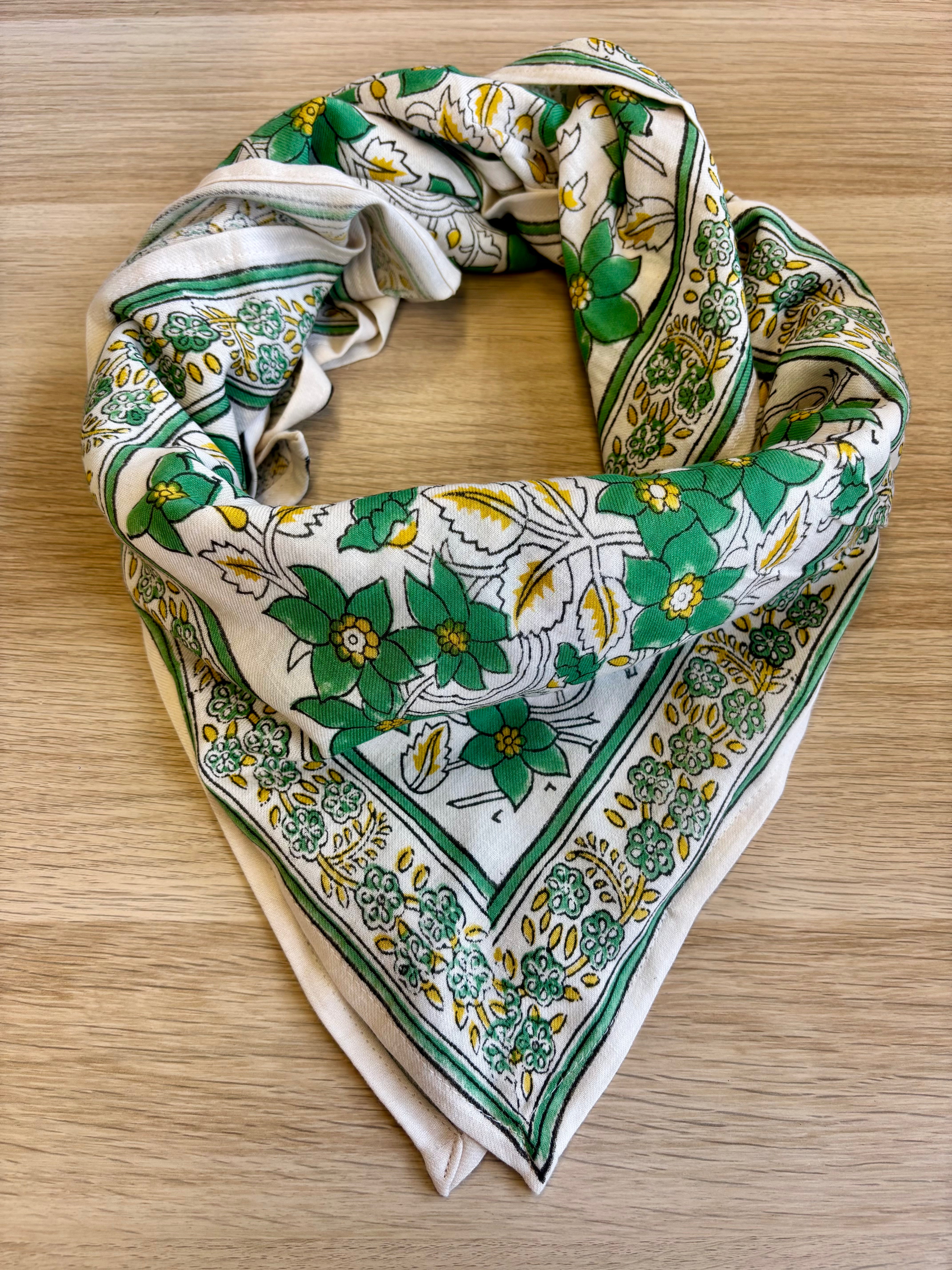 Foulard Adulte Agra Pistache 100 cm