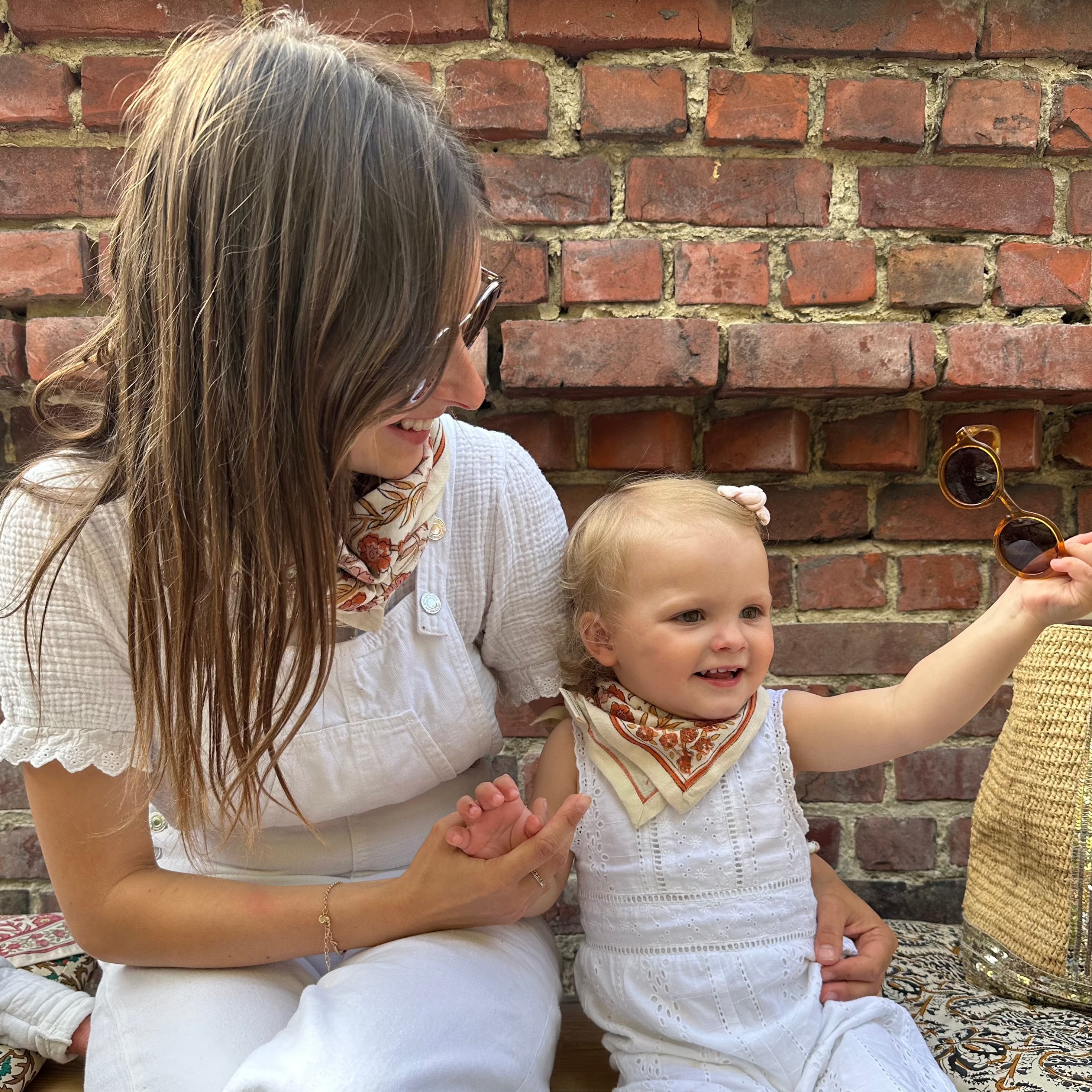 Foulard Bebe , enfant et Adultes Venez découvrir nos foulards pour toute la famille, fabriqués en Inde grâce à la méthode du blockprint