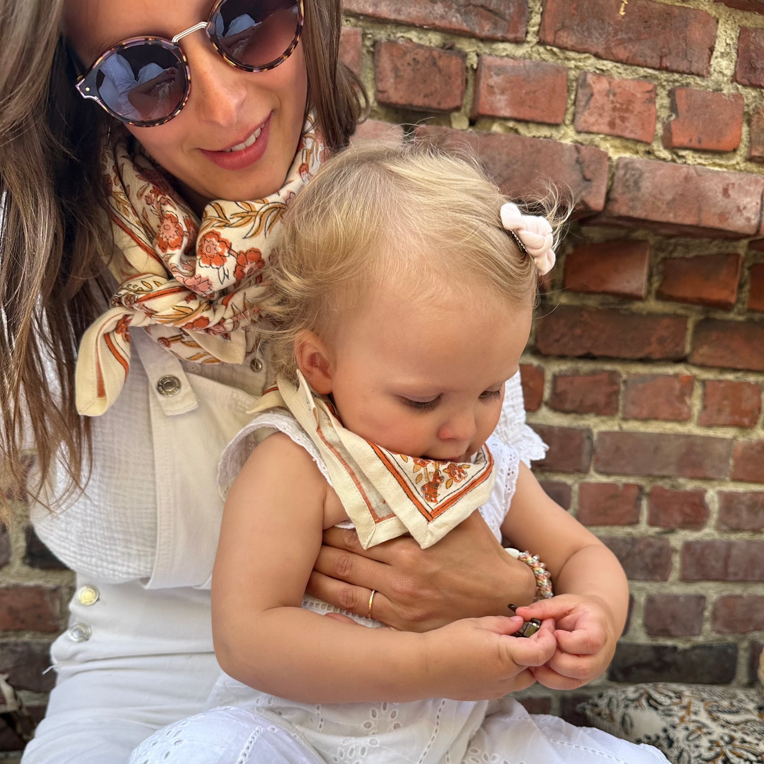 Foulard Bebe , enfant et Adultes Venez découvrir nos foulards pour toute la famille, fabriqués en Inde grâce à la méthode du blockprint