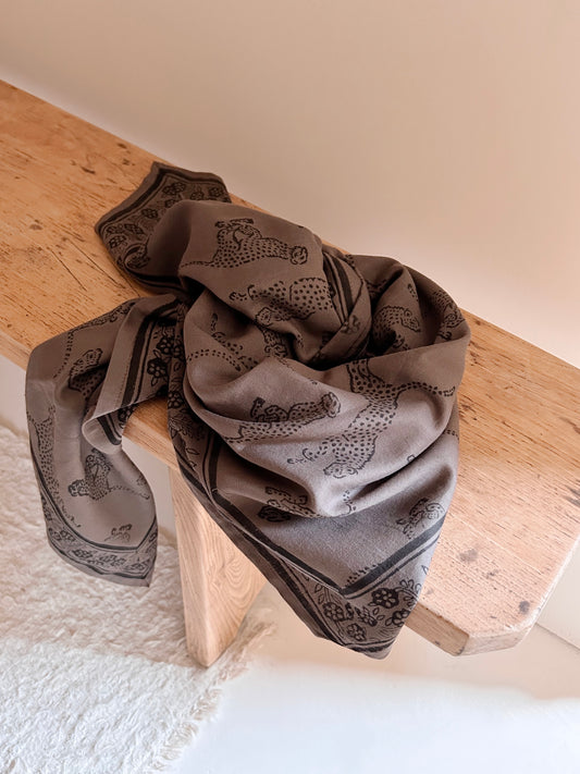 Foulard  Adulte Leo Charbon 100 cm