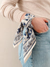 Foulard en Lurex bleu 50 cm